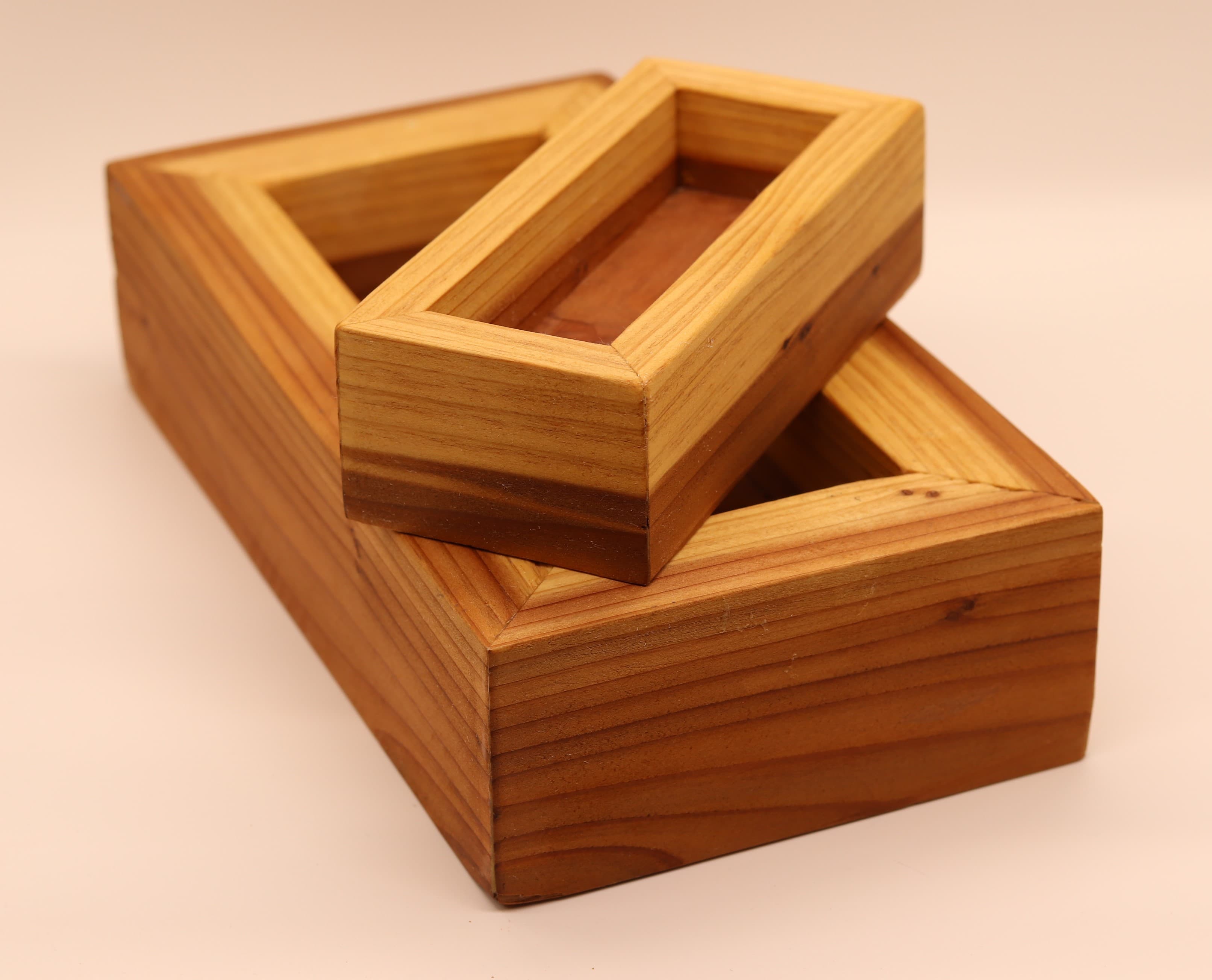 Nesting boxes open