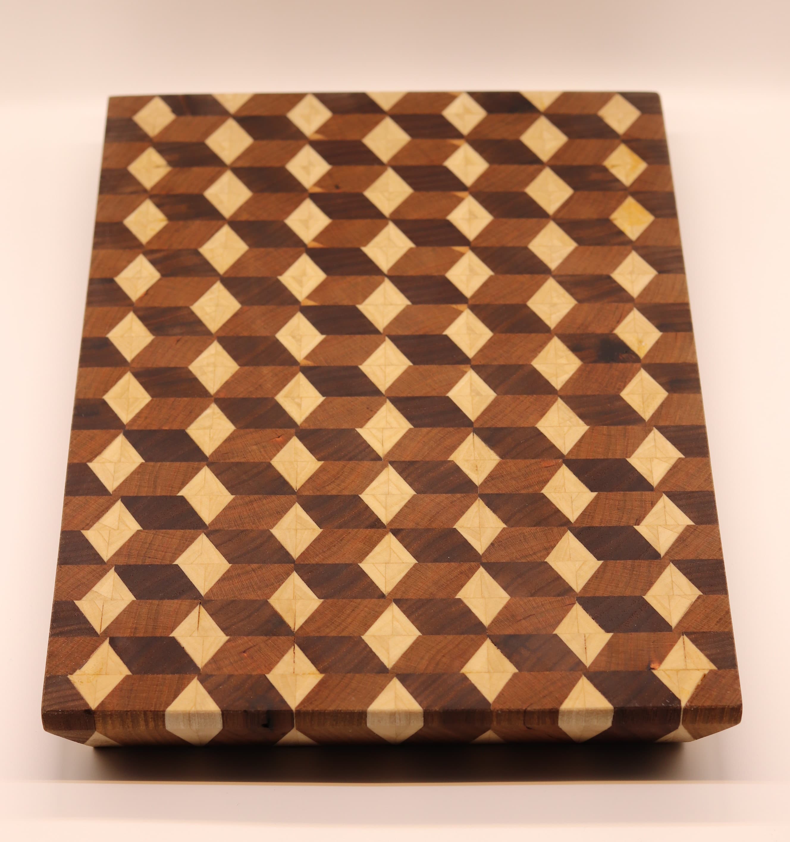End grain cutting board side